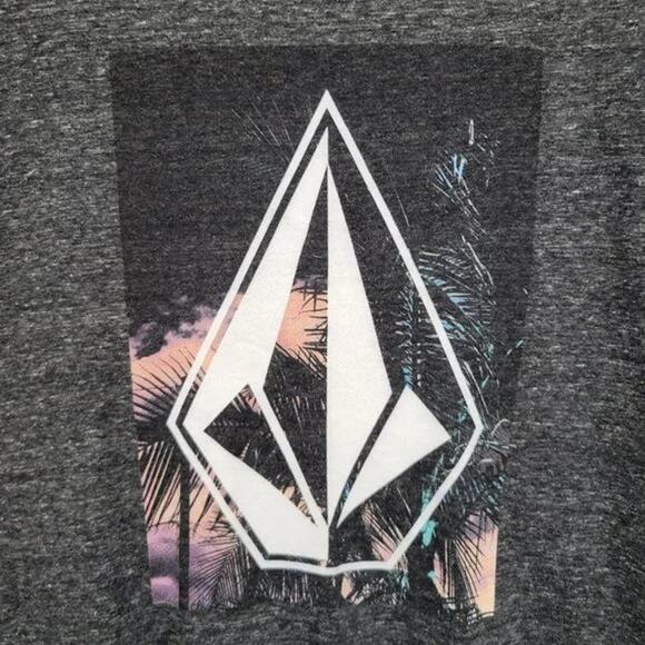 Volcom Short Sleeve T-Shirt Large Heather Black Large Front Logo Graphic NWT - Picture 2 of 5